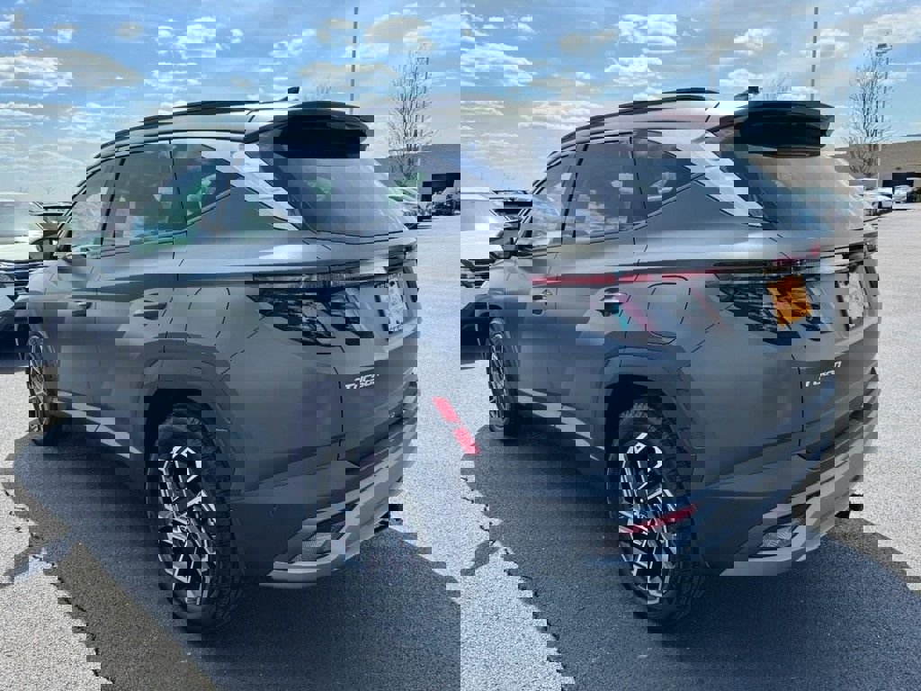 Certified 2025 Hyundai Tucson Limited image 5