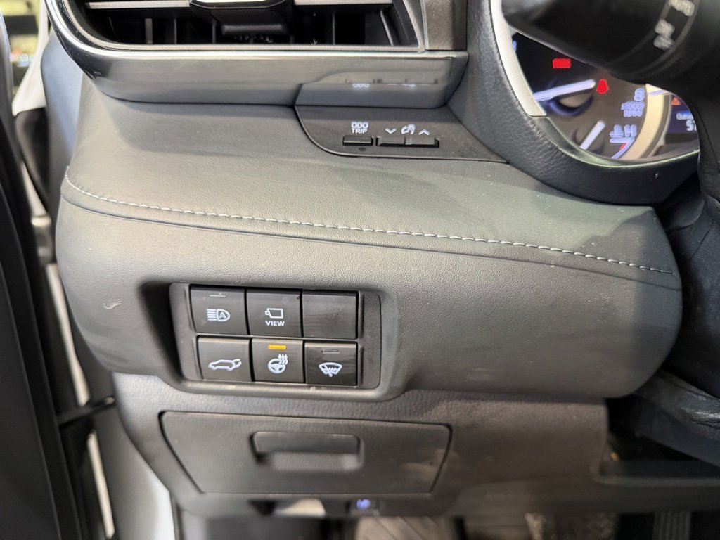 Used 2022 Toyota Highlander Limited image 26