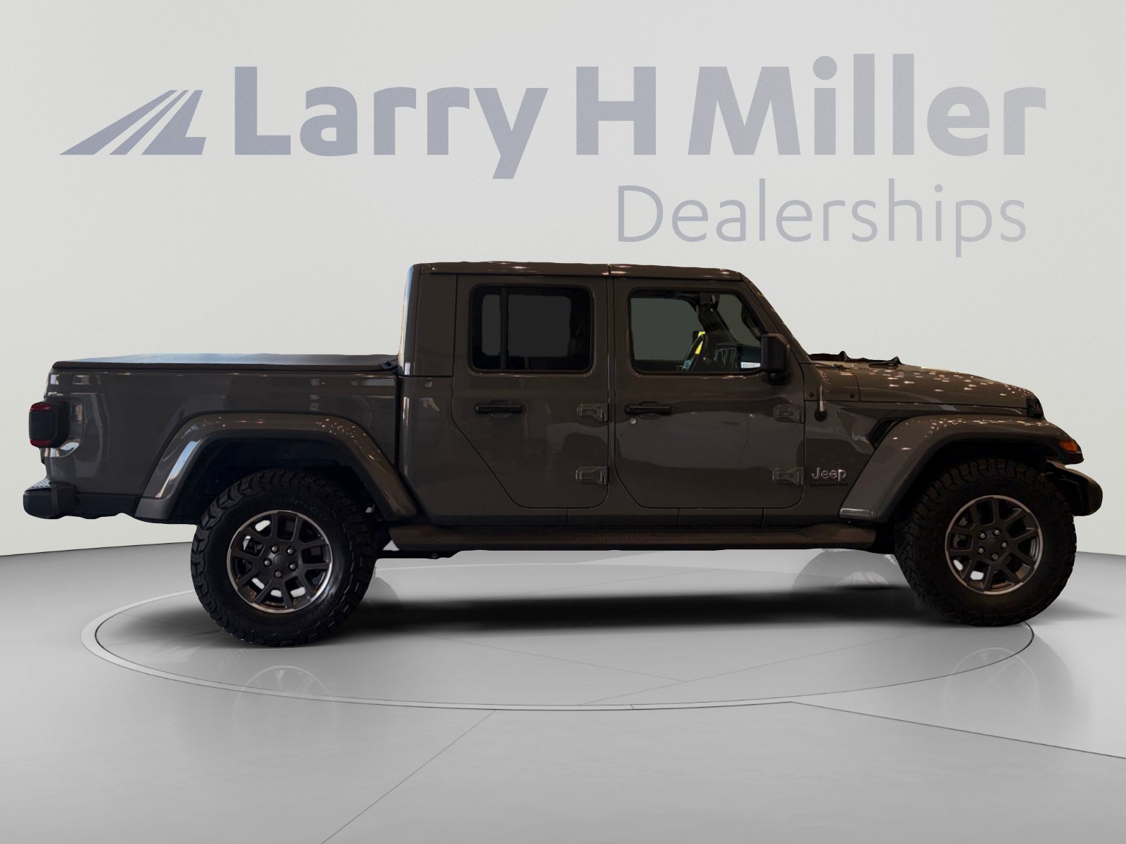 Used 2021 Jeep Gladiator Overland w/ Popular Equipment Package AWD/4WD image 6