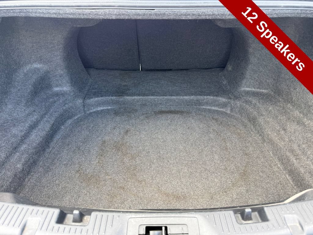 Used 2019 Ford Taurus Limited FWD image 32