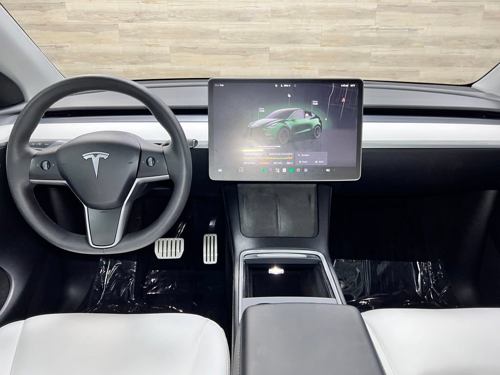 Used 2024 Tesla Model Y Performance AWD/4WD image 2
