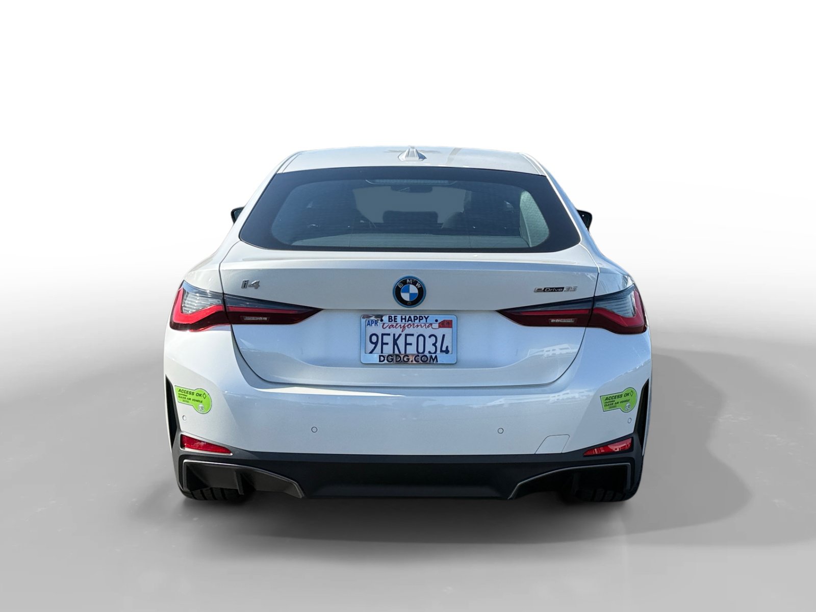 Used 2023 BMW i4 eDrive35 w/ Premium Package RWD image 4
