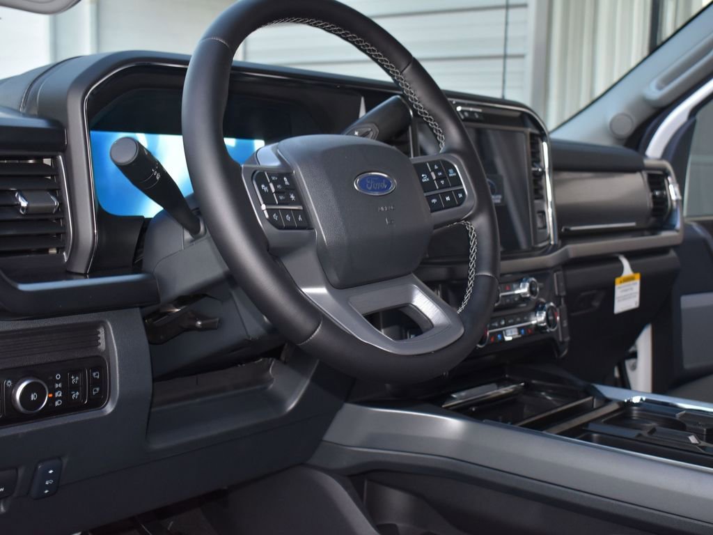New 2025 Ford F350 Lariat w/ Lariat Ultimate Package image 16