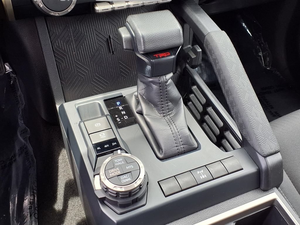 Used 2025 Toyota Tacoma TRD Off-Road AWD/4WD image 11