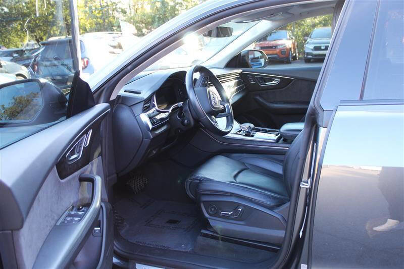 Used 2020 Audi Q8 Prestige w/ Prestige Package image 10
