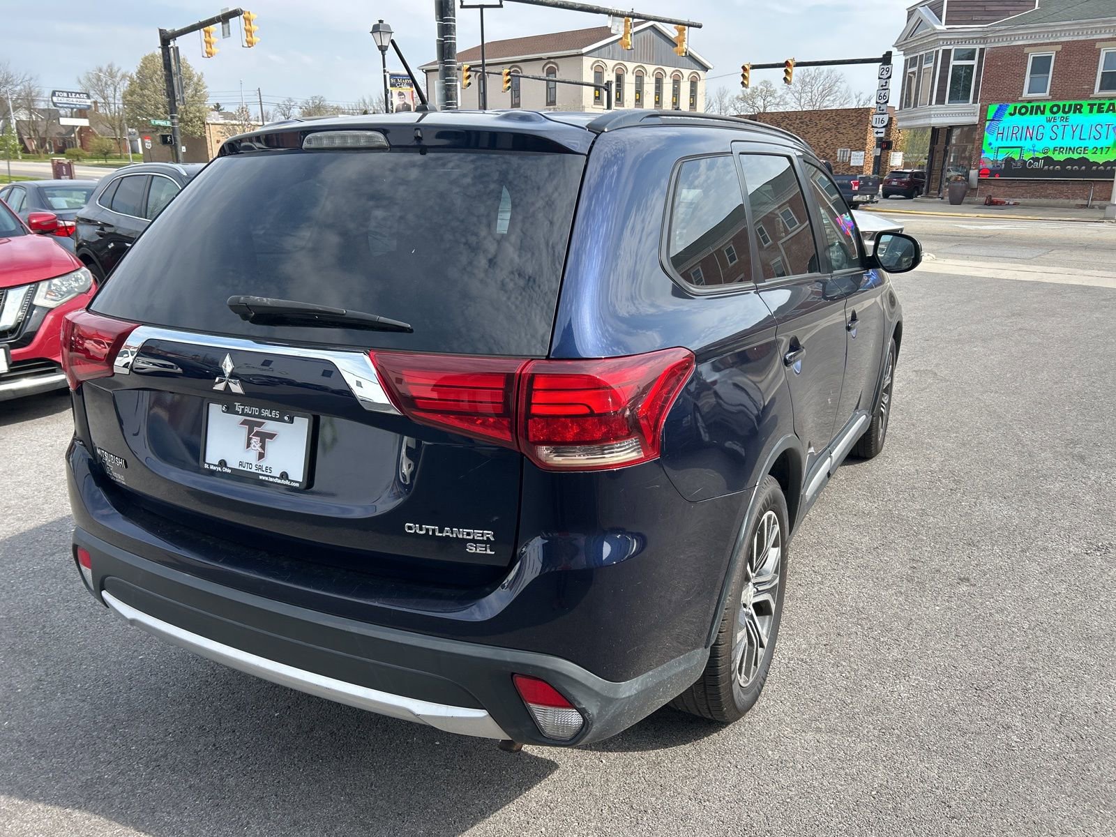 Used 2016 Mitsubishi Outlander SE image 7