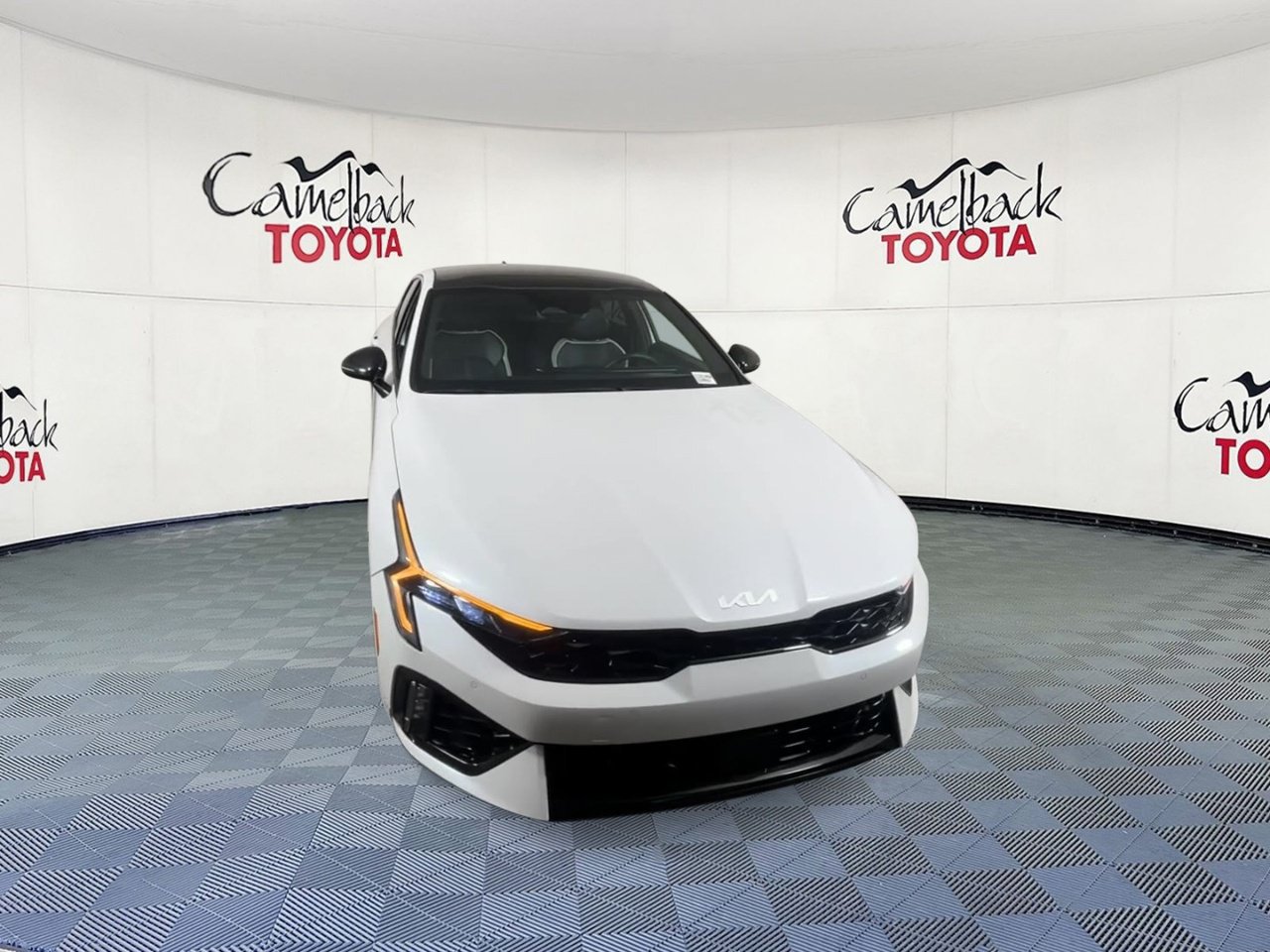 Used 2025 Kia K5 GT-Line w/ GT-Line Premium Package FWD image 4