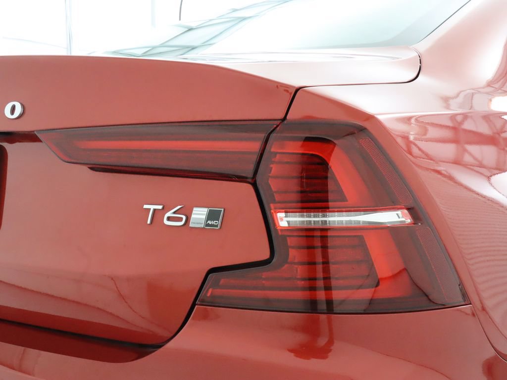 Used 2019 Volvo S60 T6 Inscription AWD/4WD image 11