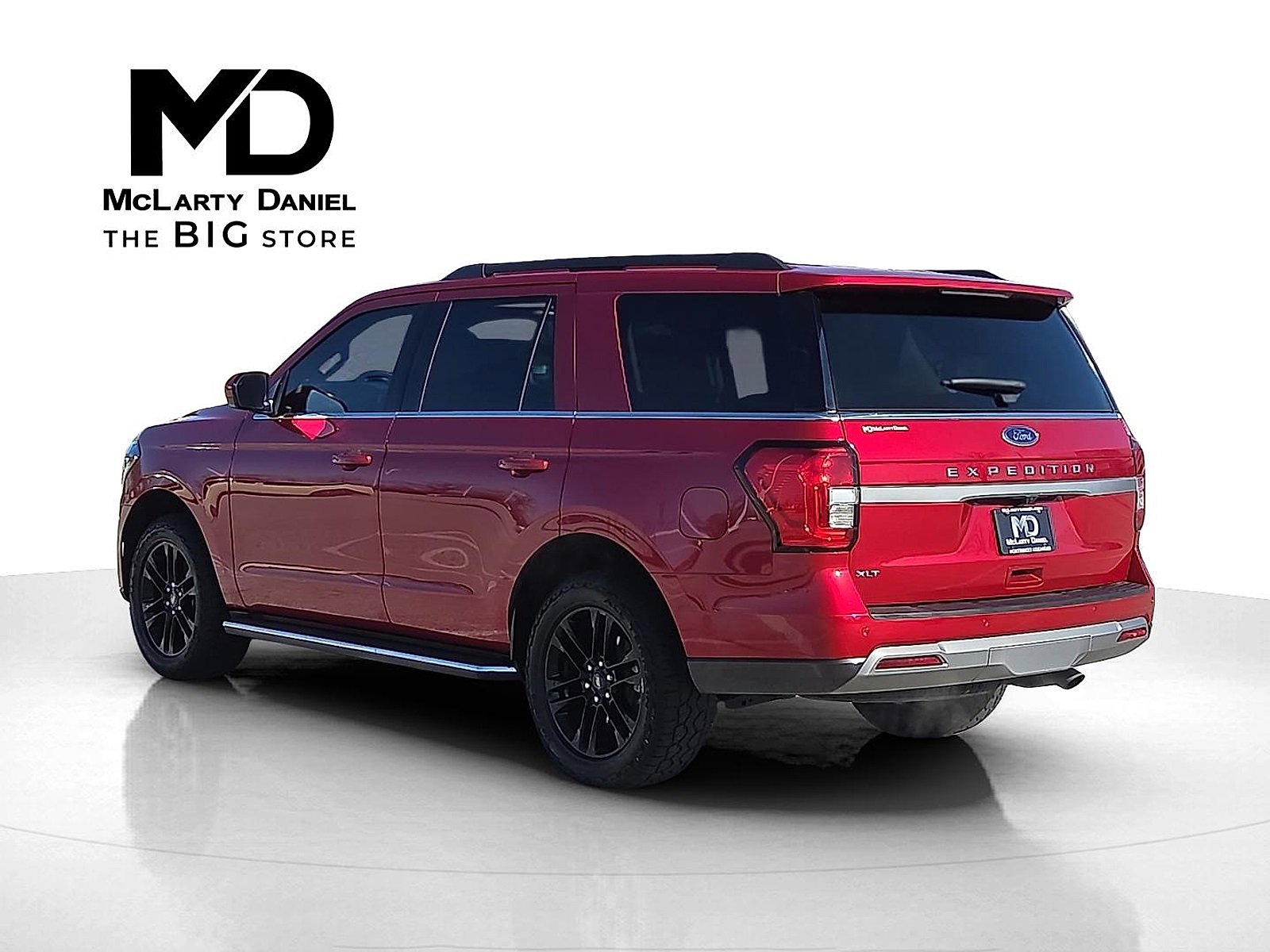 Used 2022 Ford Expedition XLT image 4