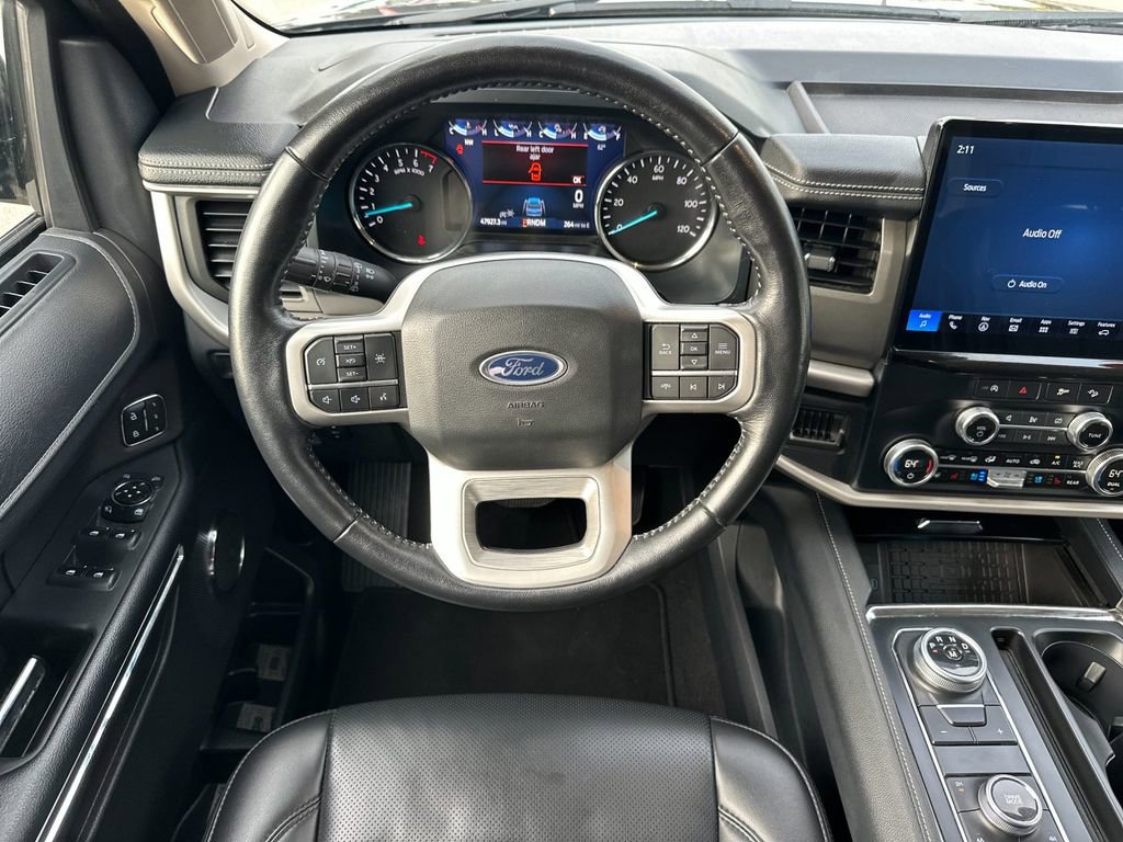 Used 2024 Ford Expedition Max XLT image 13