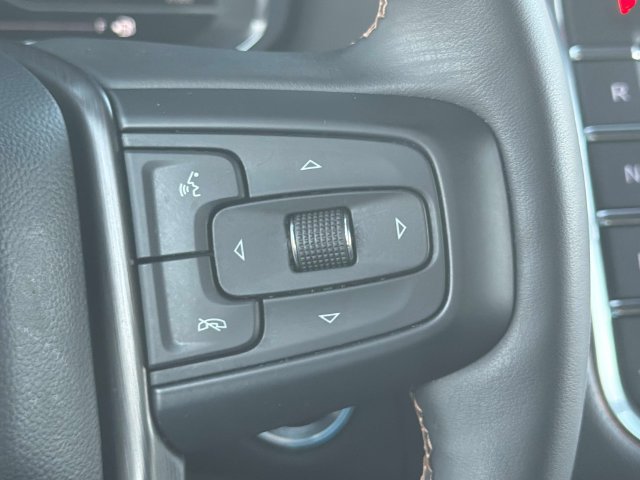 Used 2023 GMC Yukon AT4 w/ AT4 Premium Plus Package AWD/4WD image 31