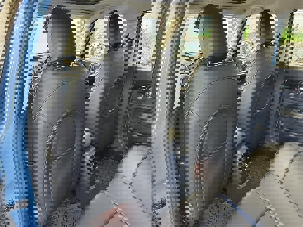 Used 2019 MINI Cooper Clubman S image 12