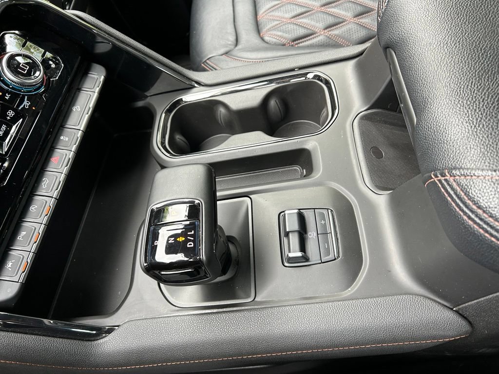 Used 2023 GMC Sierra 1500 AT4 w/ AT4 Premium Package AWD/4WD image 48