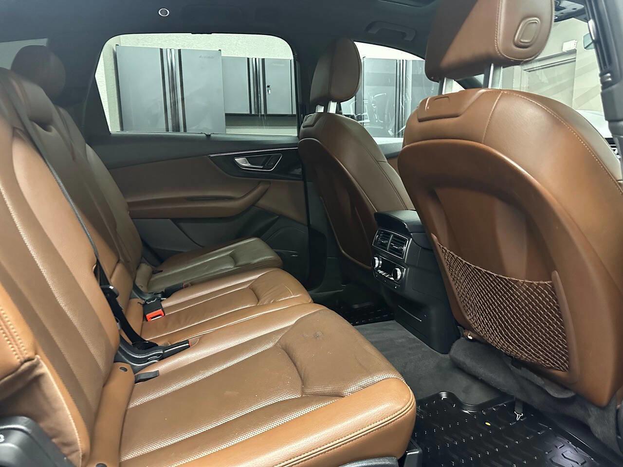 Used 2017 Audi Q7 3.0T Prestige AWD/4WD image 32