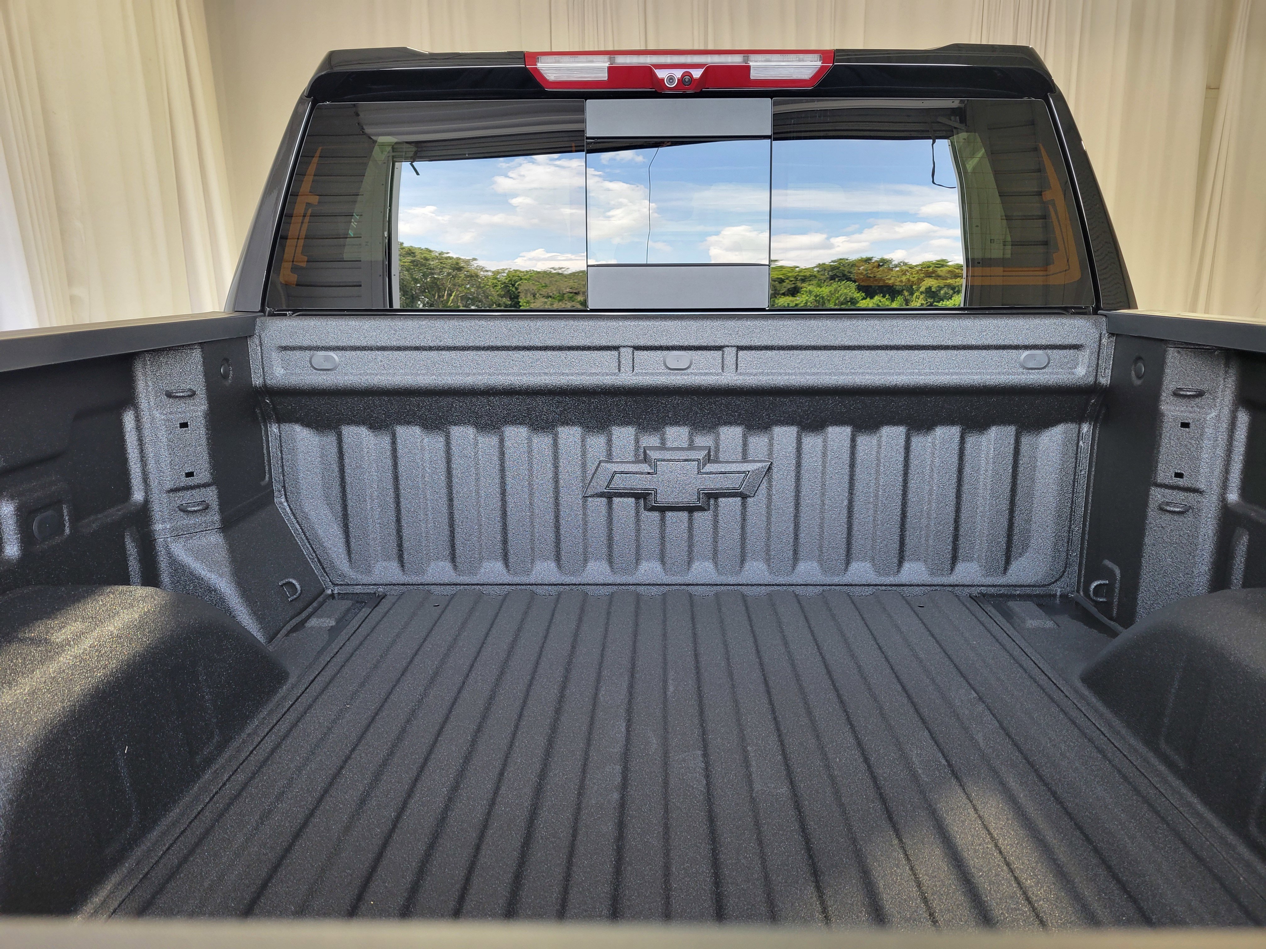 New 2026 Chevrolet Silverado 1500 High Country w/ Midnight Edition image 8