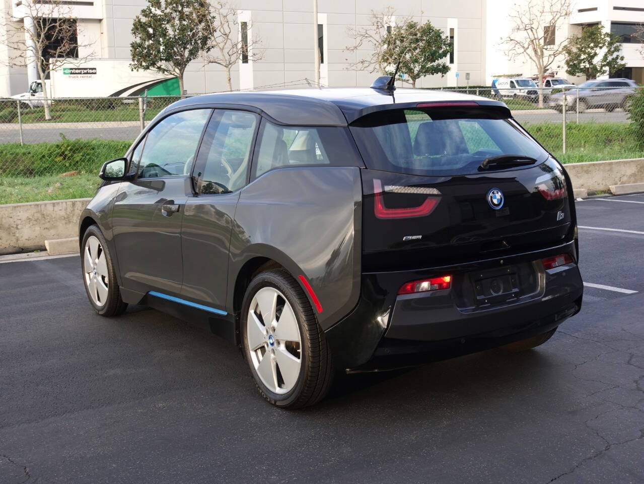 Used 2015 BMW i3 w/ Range Extender RWD image 19
