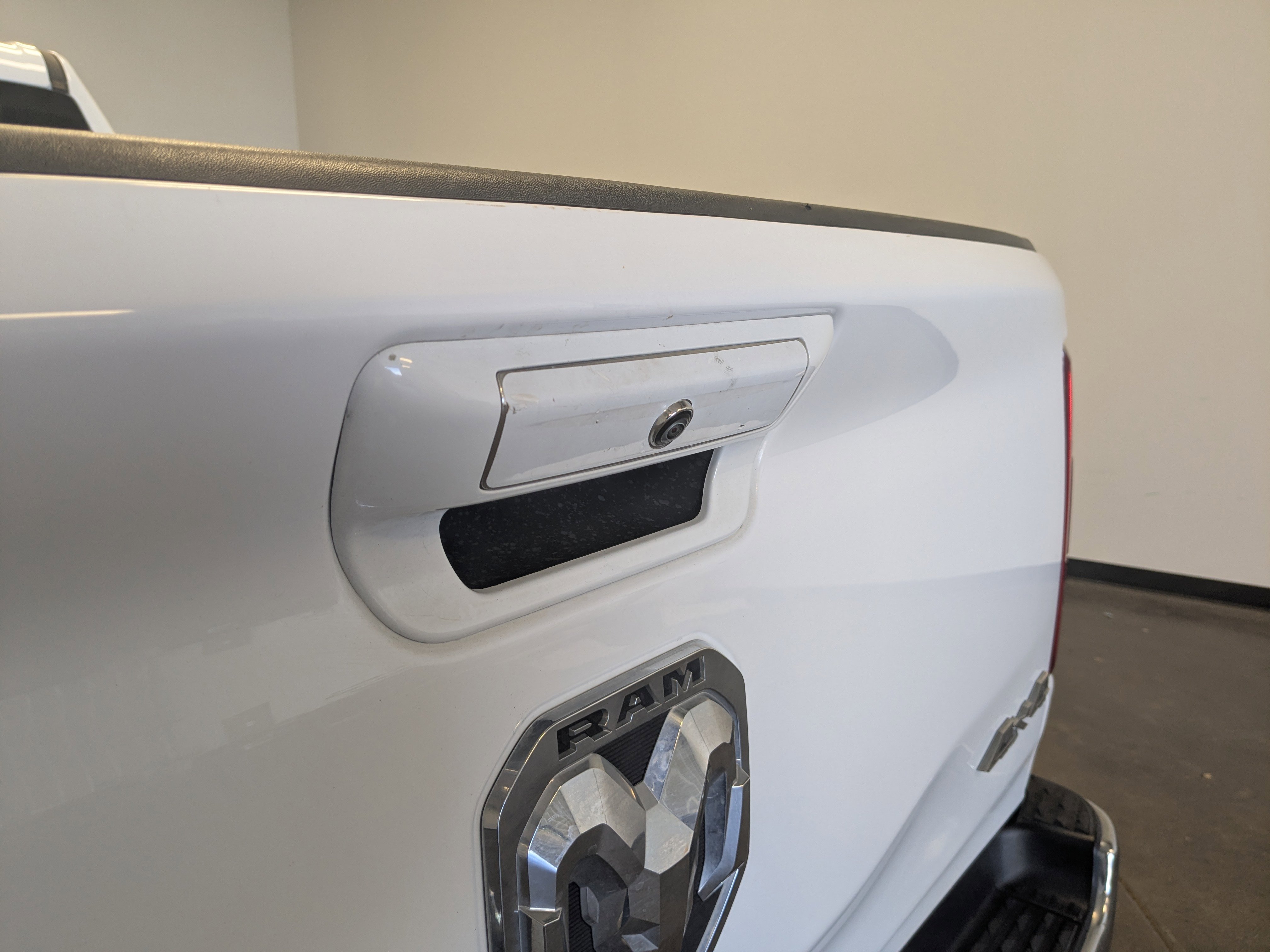 Used 2021 RAM 1500 Laramie image 11