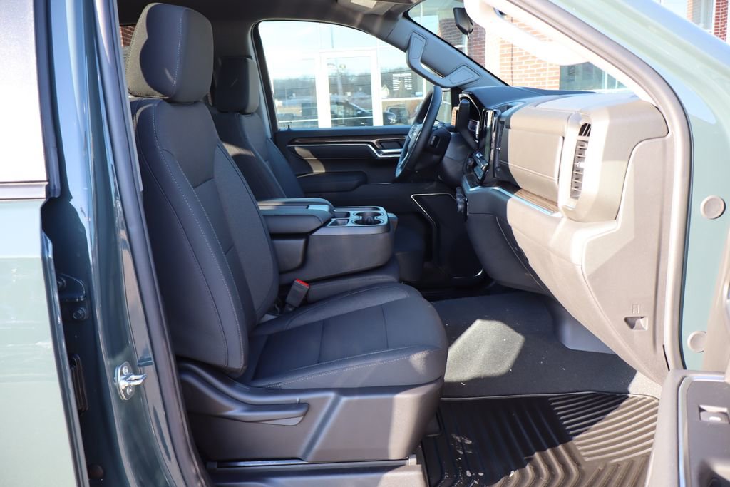 New 2026 Chevrolet Silverado 1500 LT image 42