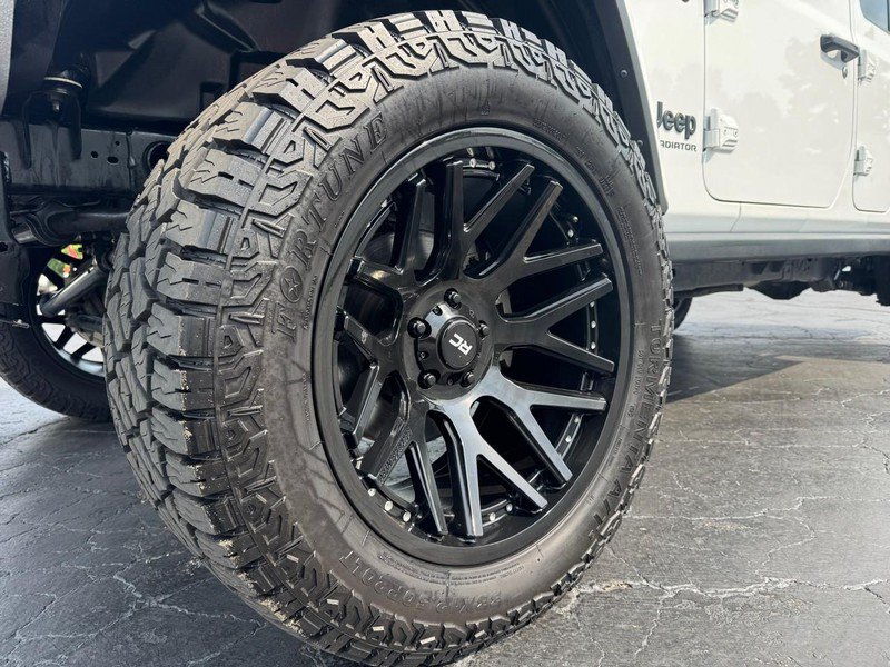 Used 2021 Jeep Gladiator Sport AWD/4WD image 7