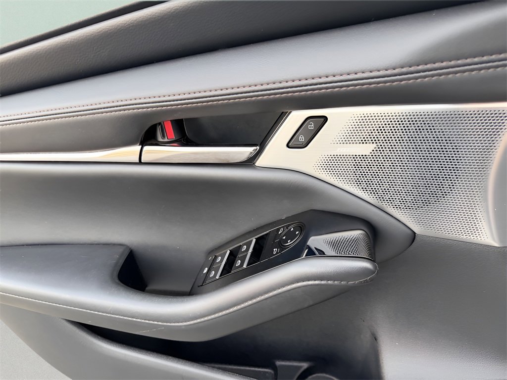 Used 2023 MAZDA MAZDA3 s image 22