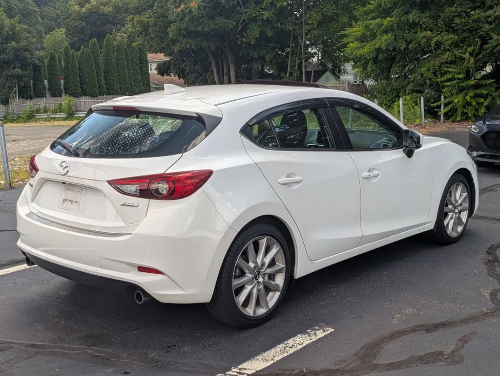 Used 2017 MAZDA MAZDA3 Grand Touring FWD image 2