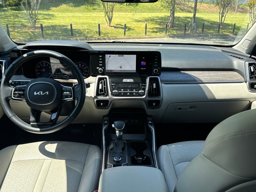Used 2023 Kia Sorento EX FWD image 12
