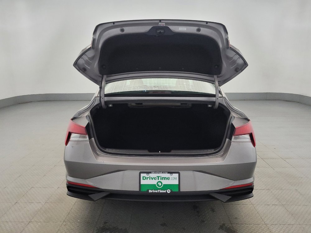 Used 2023 Hyundai Elantra SEL w/ Convenience Package image 29