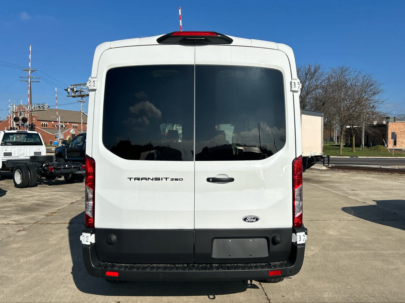 New 2026 Ford Transit 250 148 Medium Roof w/ Load Area Protection Package RWD image 6