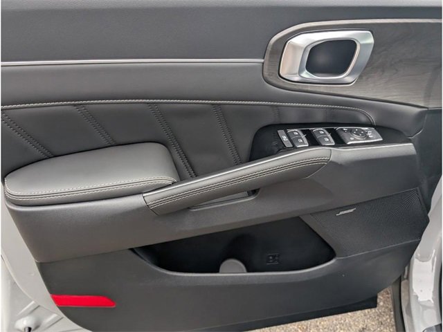 New 2026 Kia Sorento SX image 15