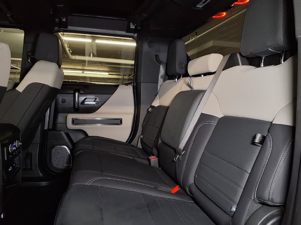 Used 2026 GMC Hummer EV 4x4 Crew Cab w/ Battery Pack, 24 Module Pack image 17