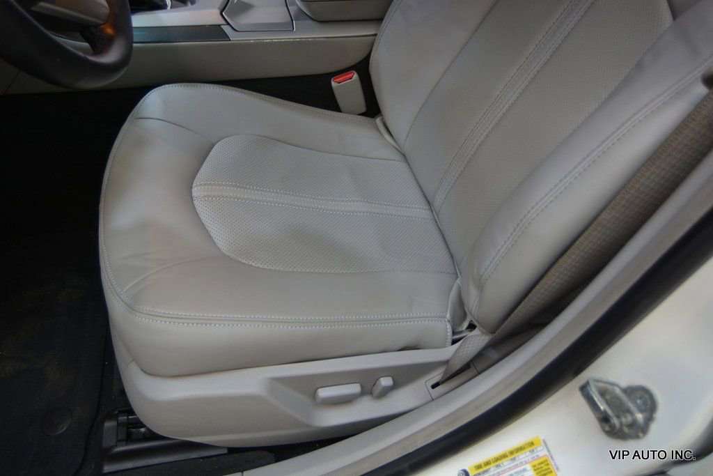 Used 2010 Cadillac CTS Wagon image 19