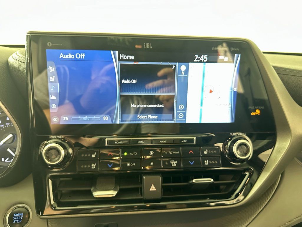 Used 2020 Toyota Highlander Limited image 30