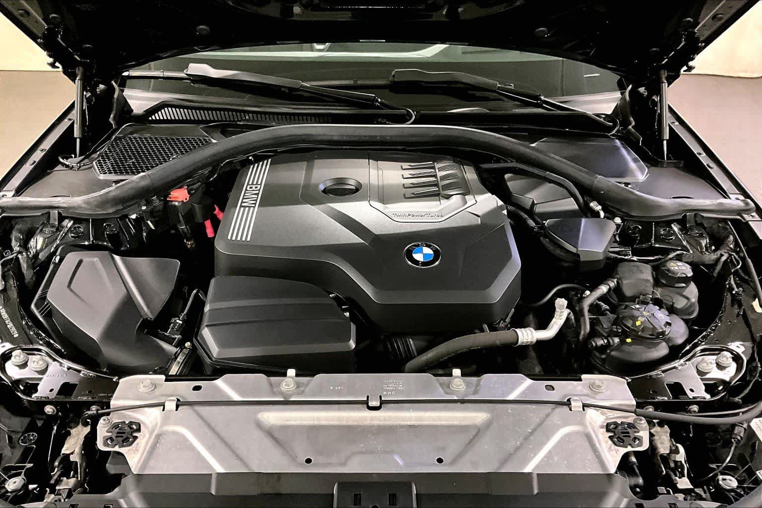 Certified 2023 BMW 330i xDrive Sedan w/ Premium Package AWD/4WD image 29