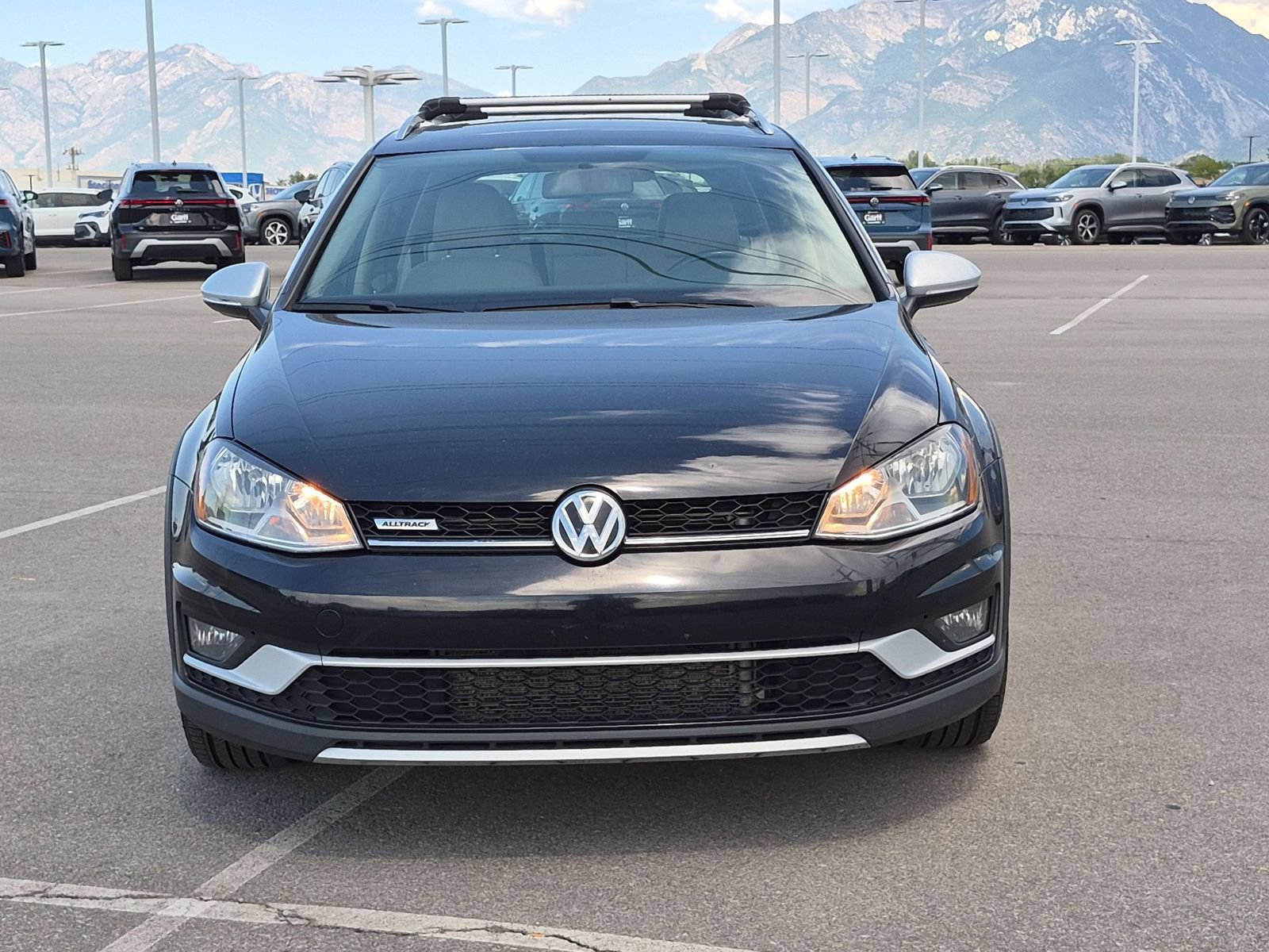 Used 2017 Volkswagen Golf Alltrack S AWD/4WD image 8