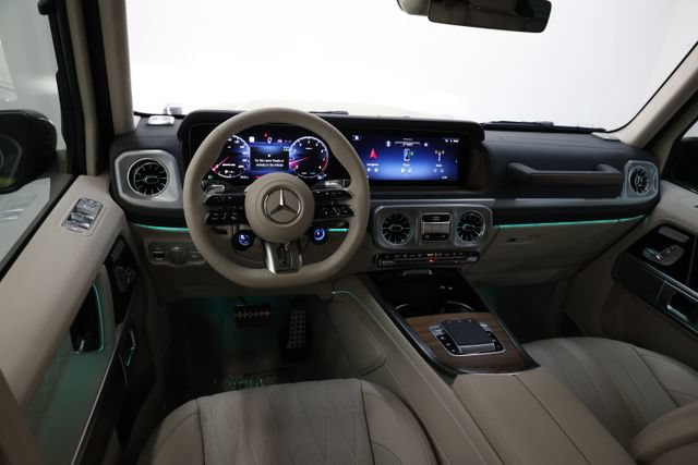 Used 2025 Mercedes-Benz G 63 AMG 4MATIC w/ AMG Offroad Package Pro image 92