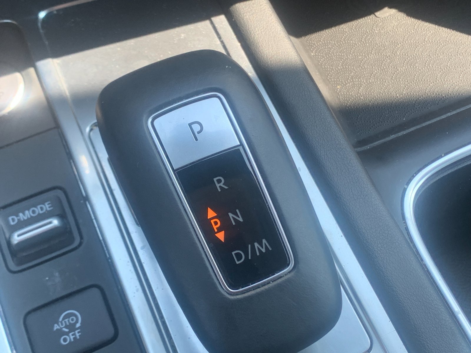Used 2025 INFINITI QX60 Luxe FWD image 17