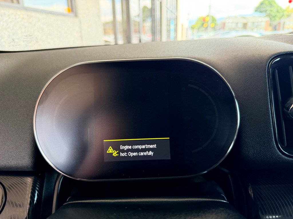 Used 2022 MINI Cooper Countryman S w/ Signature Upholstery Package image 10