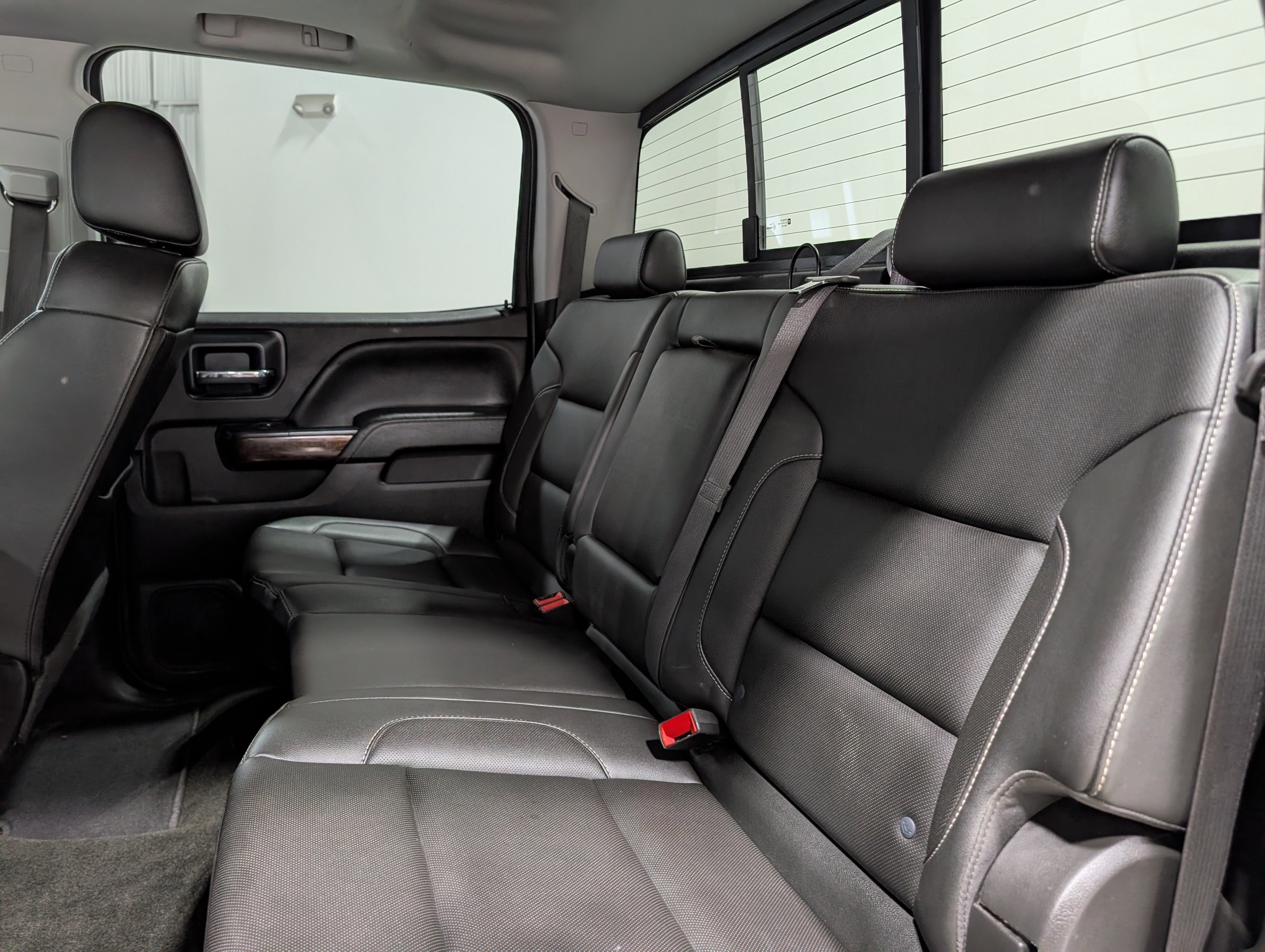 Used 2018 GMC Sierra 3500 SLT w/ Driver Alert Package AWD/4WD image 18