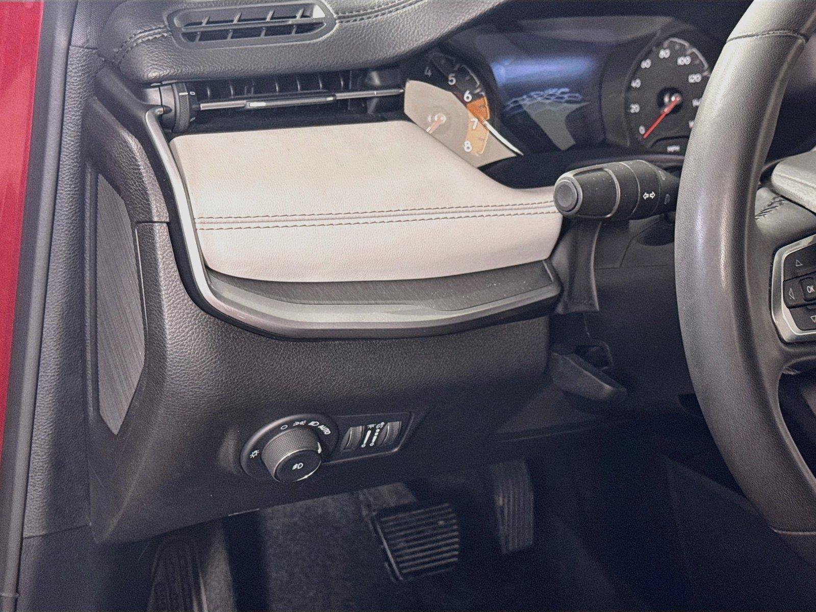 Used 2025 Jeep Compass Limited AWD/4WD image 4