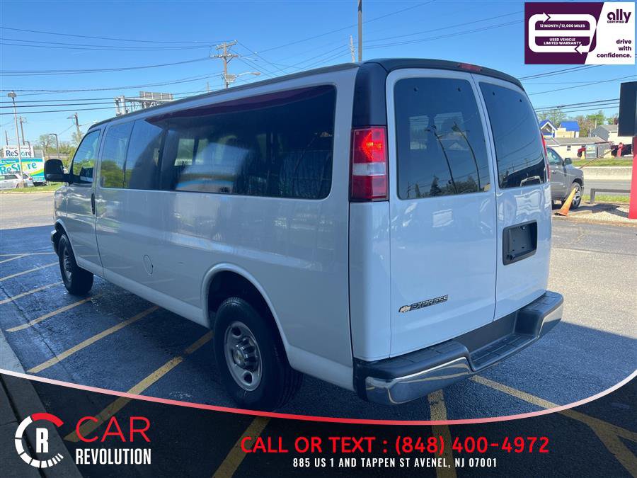 Used 2024 Chevrolet Express 3500 LT w/ LT Preferred Equipment Group RWD image 5