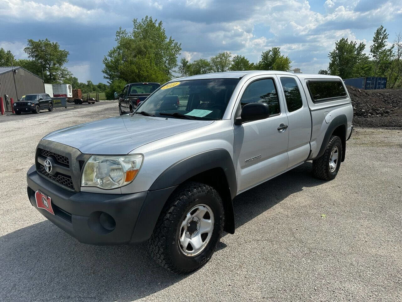 Used 2011 Toyota Tacoma Base 4x4 4dr Access Cab 6.1 ft image 7