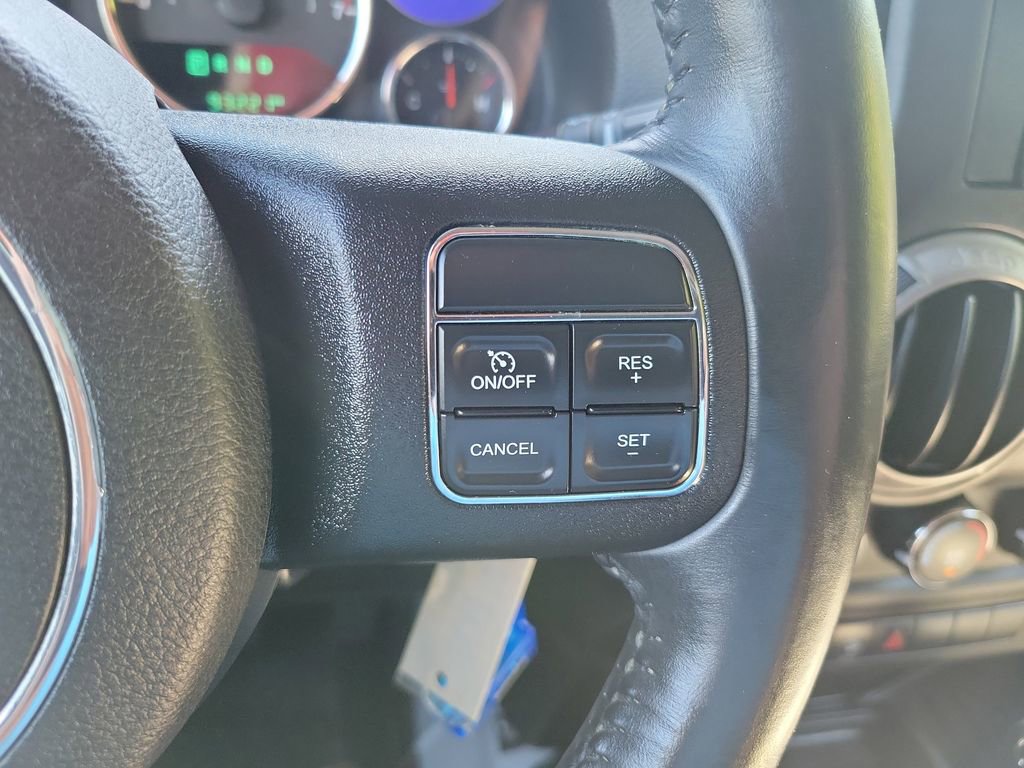 Used 2015 Jeep Wrangler Sport AWD/4WD image 15