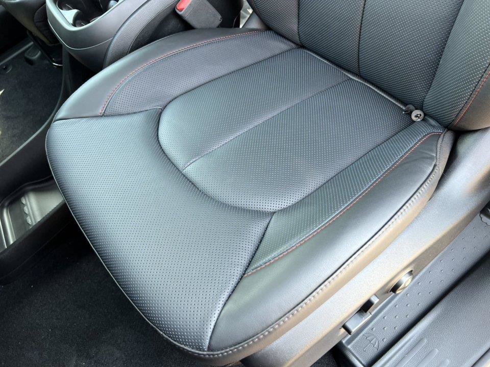 New 2027 Chrysler Pacifica Select AWD/4WD image 12
