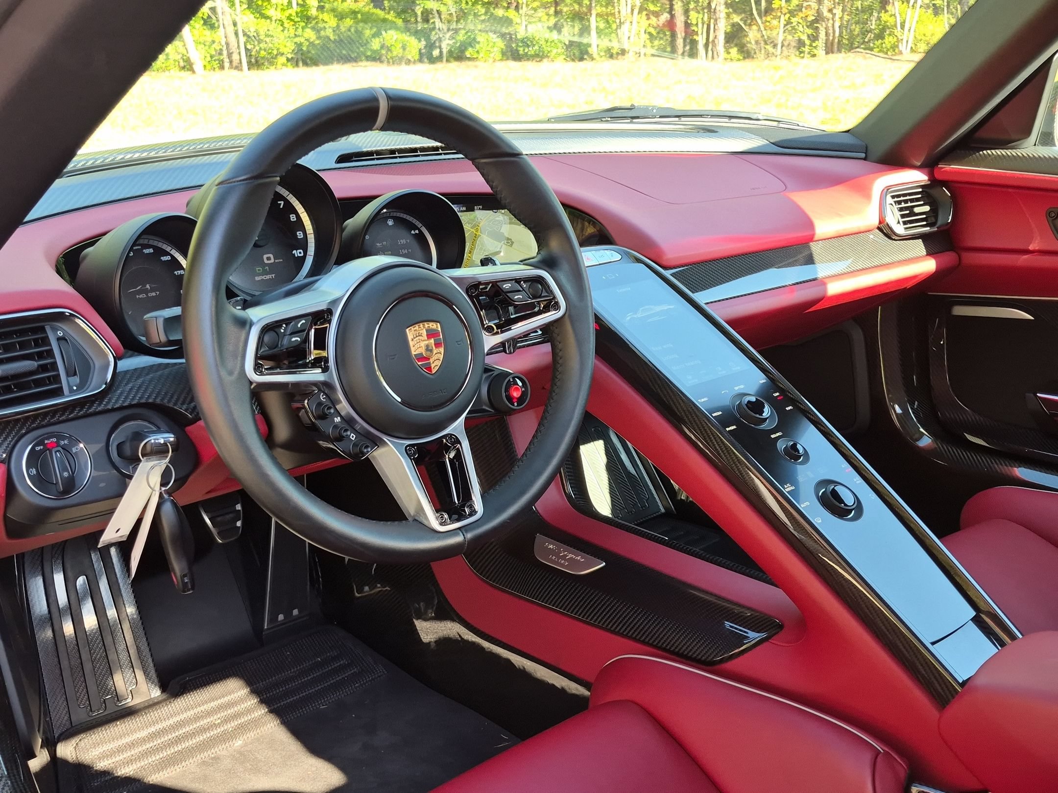 Used 2015 Porsche 918 Spyder AWD/4WD image 4