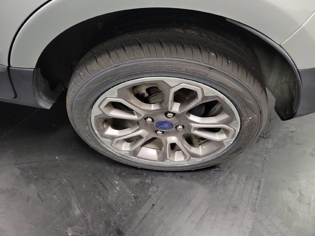 Used 2021 Ford EcoSport Titanium FWD image 13