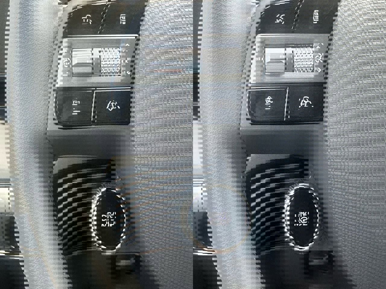 Used 2025 Hyundai Ioniq 5 SEL image 25