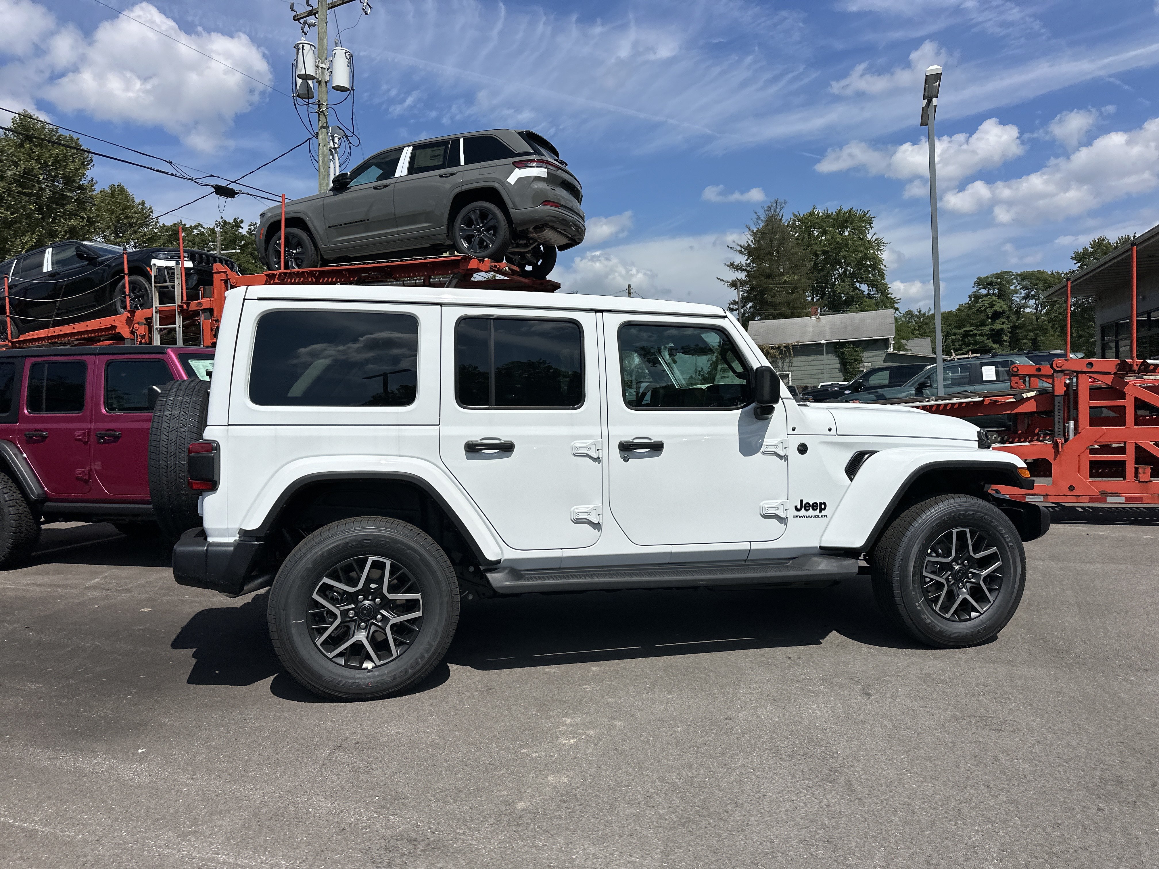 New 2027 Jeep Wrangler Unlimited Sahara AWD/4WD image 19