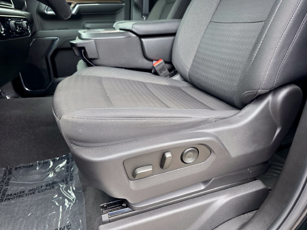 Certified 2024 Chevrolet Silverado 1500 RST w/ Z71 Off-Road Package AWD/4WD image 13