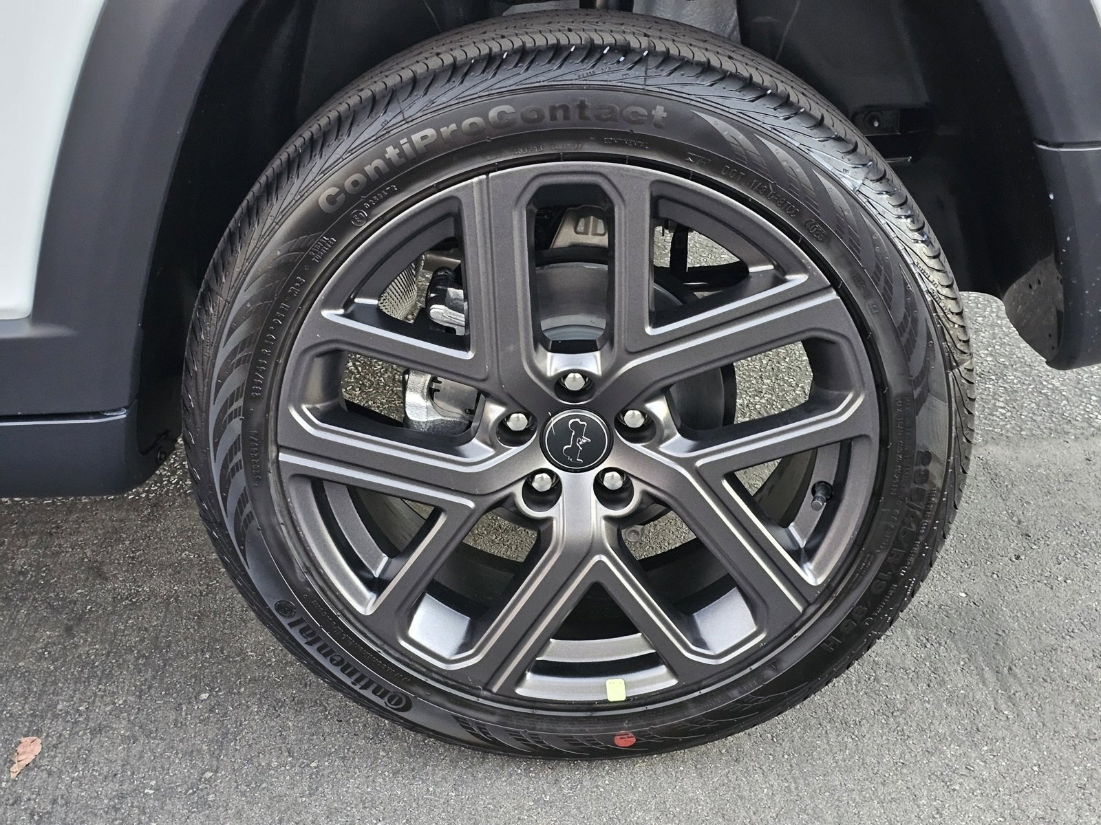 New 2026 Jeep Compass Latitude image 9