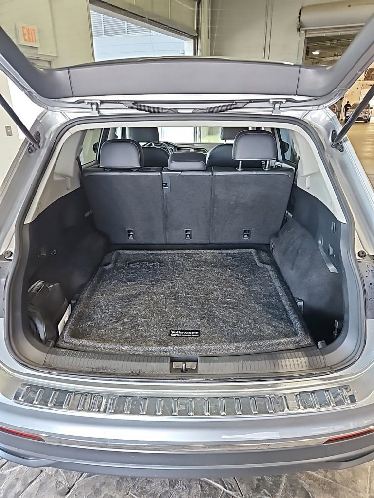 Used 2022 Volkswagen Tiguan SE image 19